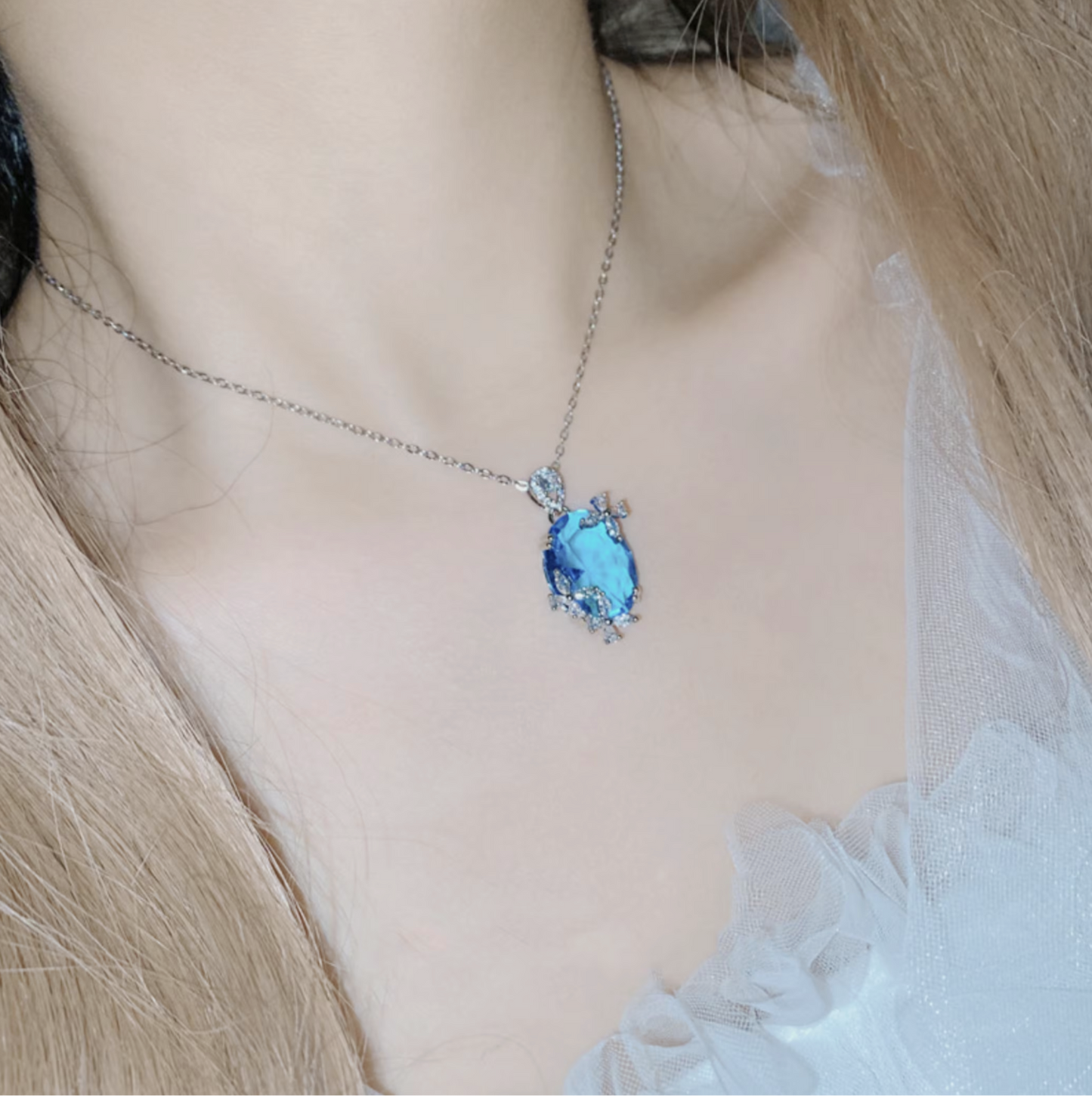 Siren's Crystal Starring Pendant With Silver Plated Chain